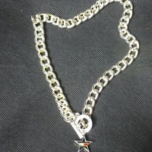 Tommy Hilfiger choker